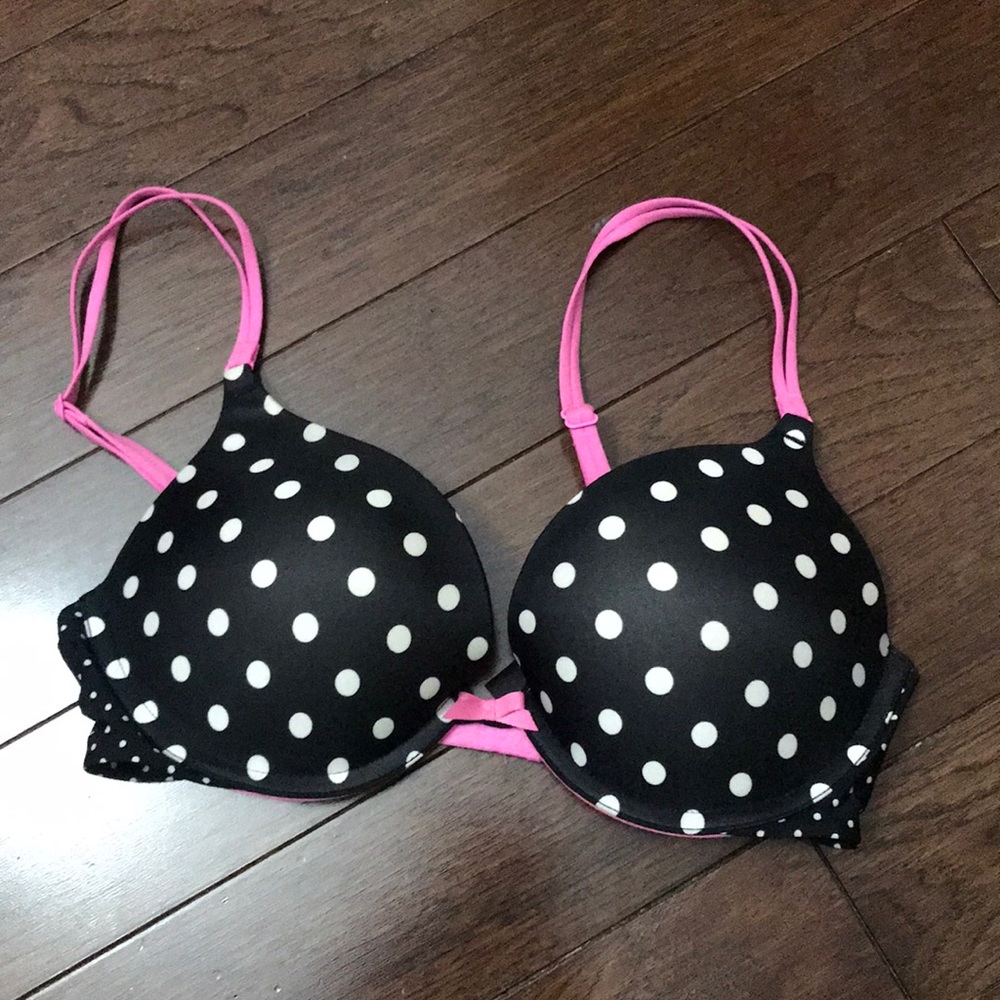 Victoria’s Secret PINK push up bra